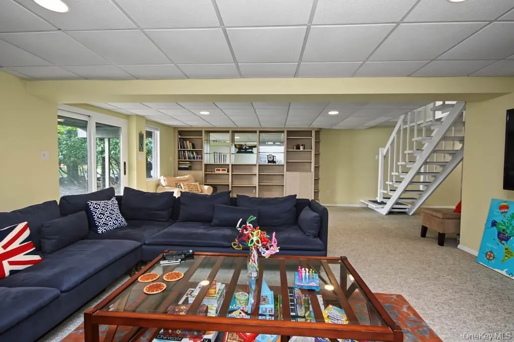 123 Lake Shore Drive, Thompson, NY, 4 Bedrooms Bedrooms, 7 Rooms Rooms,3 BathroomsBathrooms,Residential,For Rent,Lake Shore,0,1061436 123 Lake Shore Drive, Thompson, NY, 4 Bedrooms Bedrooms, 7 Rooms Rooms,3 BathroomsBathrooms,Residential,For Rent,Lake Shore,0,1061436