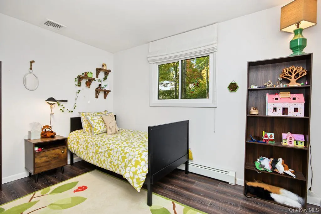 123 Lake Shore Drive, Thompson, NY, 4 Bedrooms Bedrooms, 7 Rooms Rooms,3 BathroomsBathrooms,Residential,For Rent,Lake Shore,0,1061436 123 Lake Shore Drive, Thompson, NY, 4 Bedrooms Bedrooms, 7 Rooms Rooms,3 BathroomsBathrooms,Residential,For Rent,Lake Shore,0,1061436