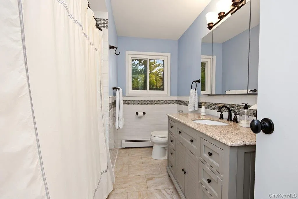 123 Lake Shore Drive, Thompson, NY, 4 Bedrooms Bedrooms, 7 Rooms Rooms,3 BathroomsBathrooms,Residential,For Rent,Lake Shore,0,1061436 123 Lake Shore Drive, Thompson, NY, 4 Bedrooms Bedrooms, 7 Rooms Rooms,3 BathroomsBathrooms,Residential,For Rent,Lake Shore,0,1061436