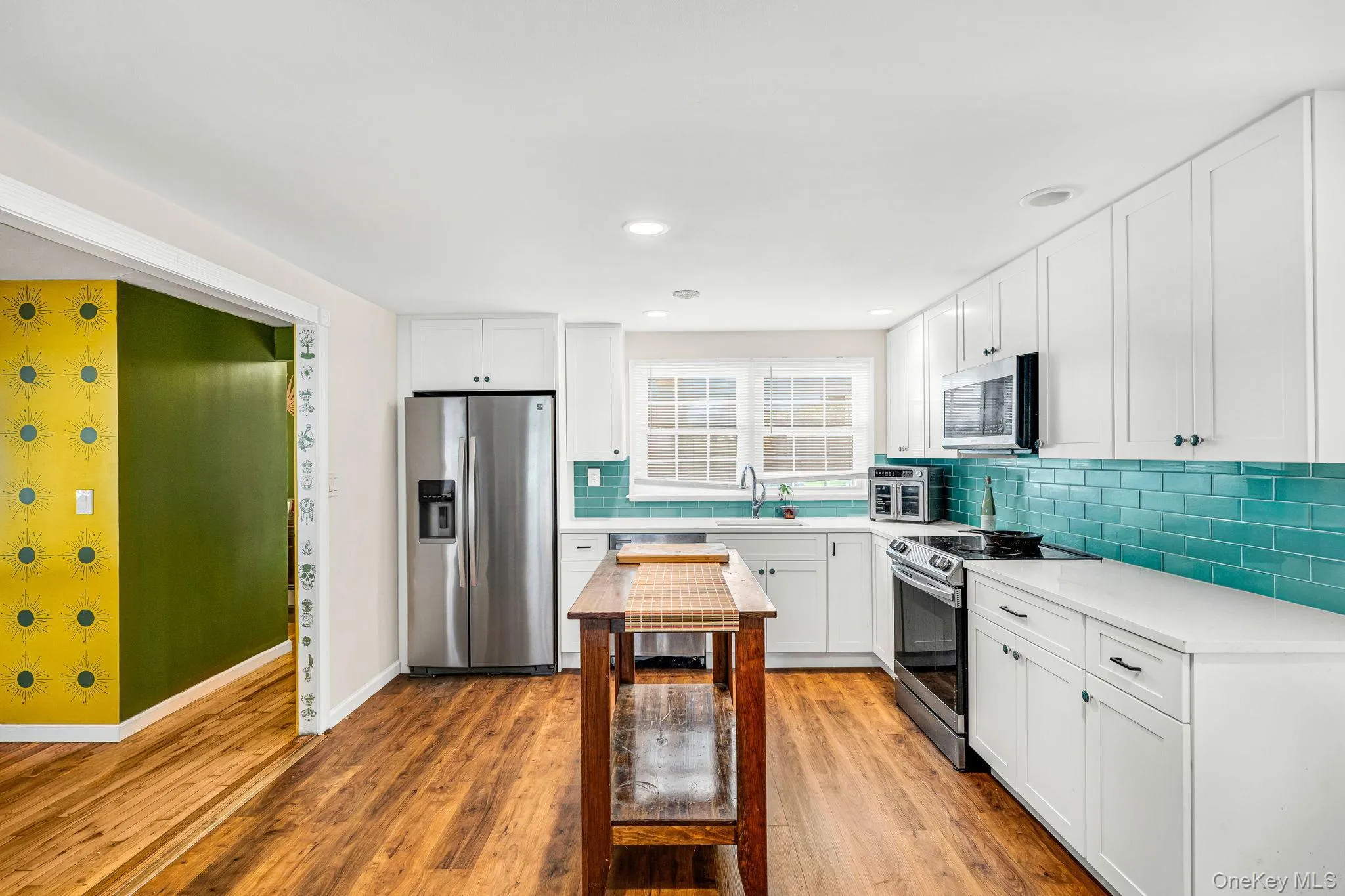 12 Mountain Street, Brookhaven, NY, 3 Bedrooms Bedrooms, 9 Rooms Rooms,2 BathroomsBathrooms,Residential,For Rent,Mountain,0,1061438 12 Mountain Street, Brookhaven, NY, 3 Bedrooms Bedrooms, 9 Rooms Rooms,2 BathroomsBathrooms,Residential,For Rent,Mountain,0,1061438