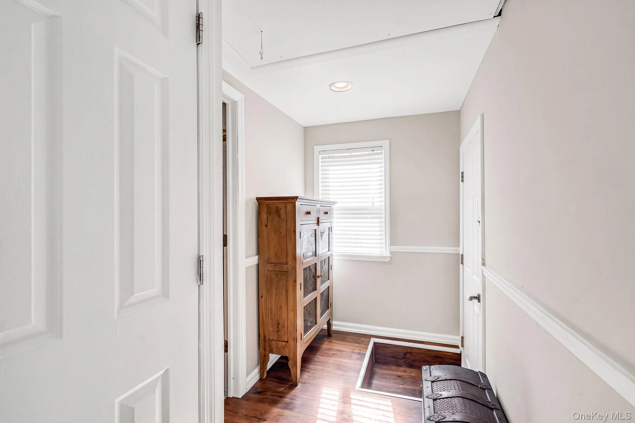 12 Mountain Street, Brookhaven, NY, 3 Bedrooms Bedrooms, 9 Rooms Rooms,2 BathroomsBathrooms,Residential,For Rent,Mountain,0,1061438 12 Mountain Street, Brookhaven, NY, 3 Bedrooms Bedrooms, 9 Rooms Rooms,2 BathroomsBathrooms,Residential,For Rent,Mountain,0,1061438