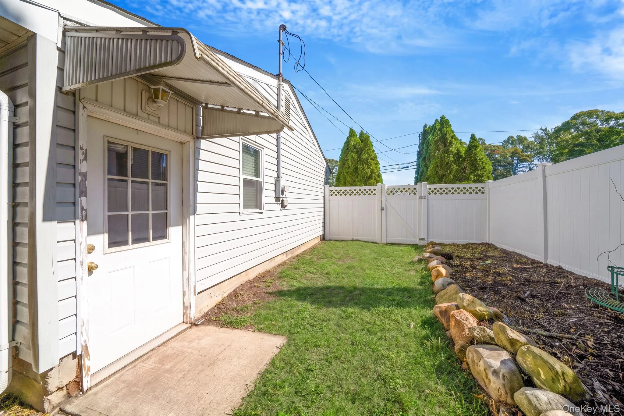 12 Mountain Street, Brookhaven, NY, 3 Bedrooms Bedrooms, 9 Rooms Rooms,2 BathroomsBathrooms,Residential,For Rent,Mountain,0,1061438 12 Mountain Street, Brookhaven, NY, 3 Bedrooms Bedrooms, 9 Rooms Rooms,2 BathroomsBathrooms,Residential,For Rent,Mountain,0,1061438