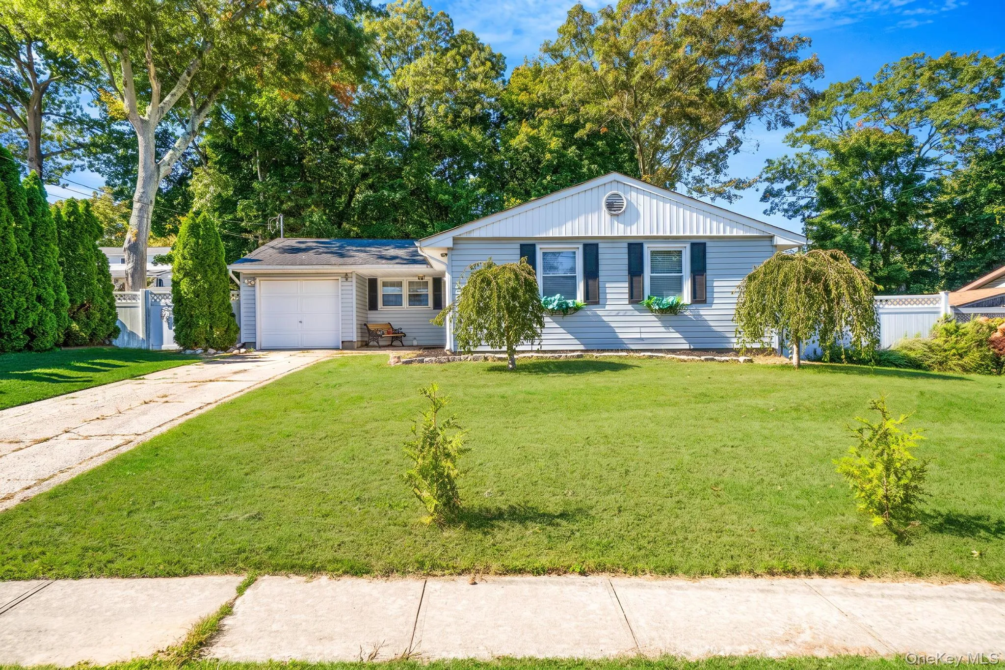 12 Mountain Street, Brookhaven, NY, 3 Bedrooms Bedrooms, 9 Rooms Rooms,2 BathroomsBathrooms,Residential,For Rent,Mountain,0,1061438 12 Mountain Street, Brookhaven, NY, 3 Bedrooms Bedrooms, 9 Rooms Rooms,2 BathroomsBathrooms,Residential,For Rent,Mountain,0,1061438