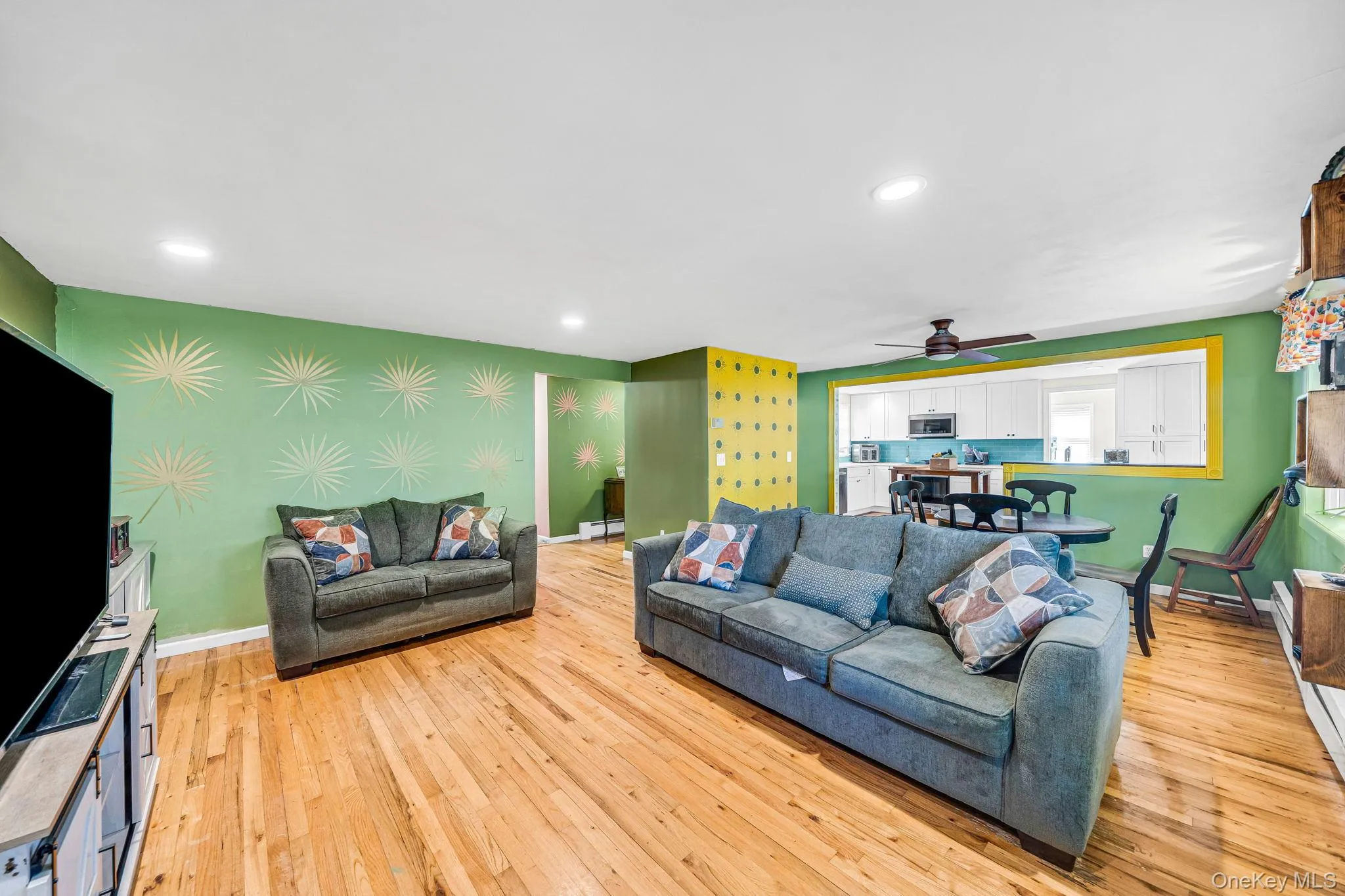 12 Mountain Street, Brookhaven, NY, 3 Bedrooms Bedrooms, 9 Rooms Rooms,2 BathroomsBathrooms,Residential,For Rent,Mountain,0,1061438 12 Mountain Street, Brookhaven, NY, 3 Bedrooms Bedrooms, 9 Rooms Rooms,2 BathroomsBathrooms,Residential,For Rent,Mountain,0,1061438