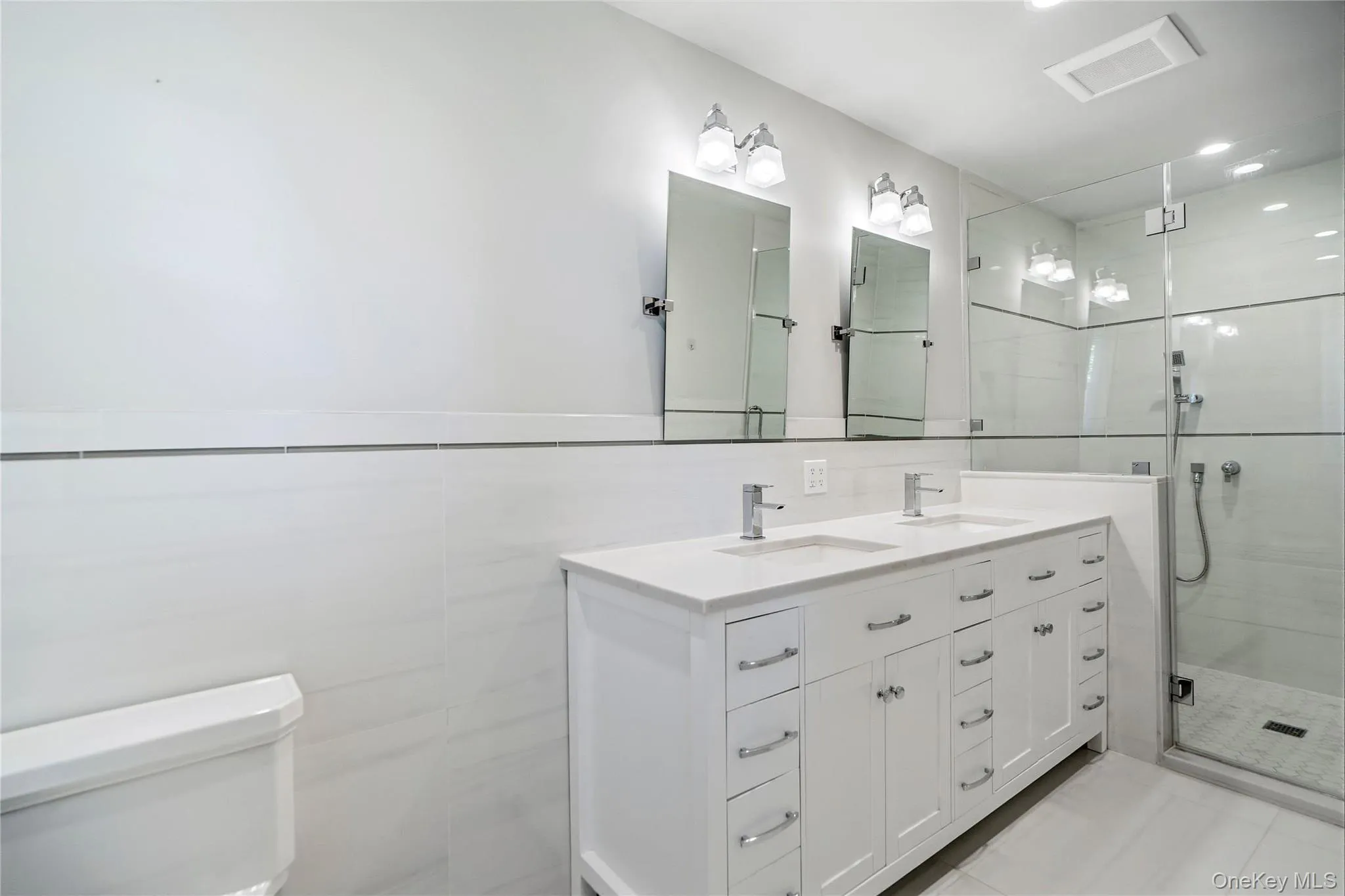 14 Harbor Lane, Oyster Bay, NY, 4 Bedroom Bedrooms, 8 Room Rooms,2 BathroomBathrooms,Residential Lease,For Rent,Harbor,0,1061460 14 Harbor Lane, Oyster Bay, NY, 4 Bedroom Bedrooms, 8 Room Rooms,2 BathroomBathrooms,Residential Lease,For Rent,Harbor,0,1061460