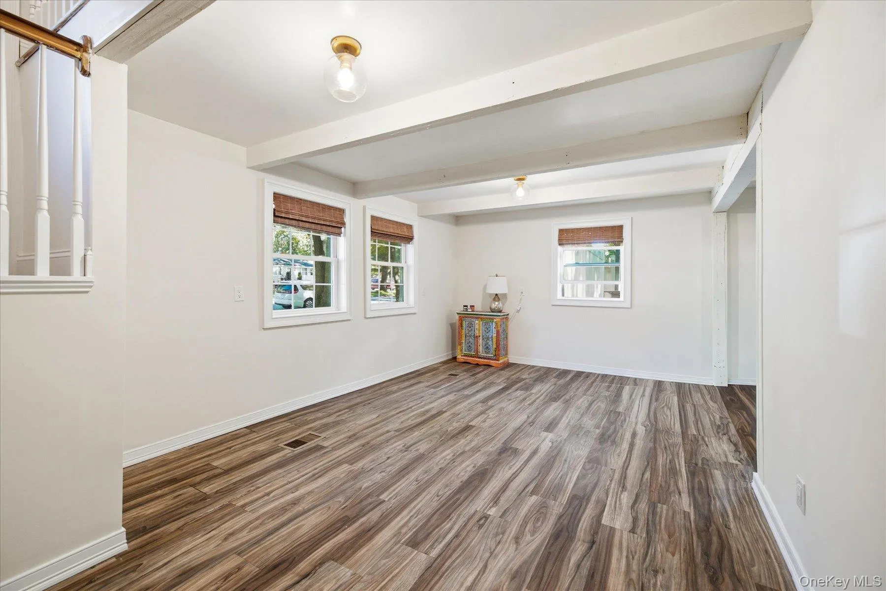32 Lodge Lane, Brookhaven, NY, 4 Bedrooms Bedrooms, 7 Rooms Rooms,1 BathroomBathrooms,Residential,For Rent,Lodge,0,1061463 32 Lodge Lane, Brookhaven, NY, 4 Bedrooms Bedrooms, 7 Rooms Rooms,1 BathroomBathrooms,Residential,For Rent,Lodge,0,1061463