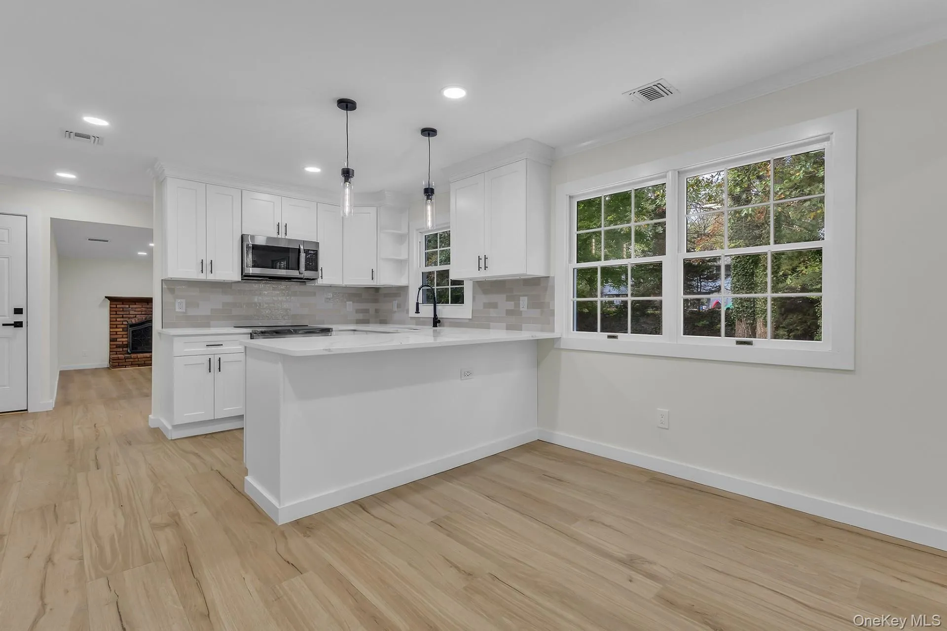7 Woodland Road, Brookhaven, NY, 4 Bedrooms Bedrooms, 9 Rooms Rooms,2 BathroomsBathrooms,Residential,For Rent,Woodland,0,1061464 7 Woodland Road, Brookhaven, NY, 4 Bedrooms Bedrooms, 9 Rooms Rooms,2 BathroomsBathrooms,Residential,For Rent,Woodland,0,1061464