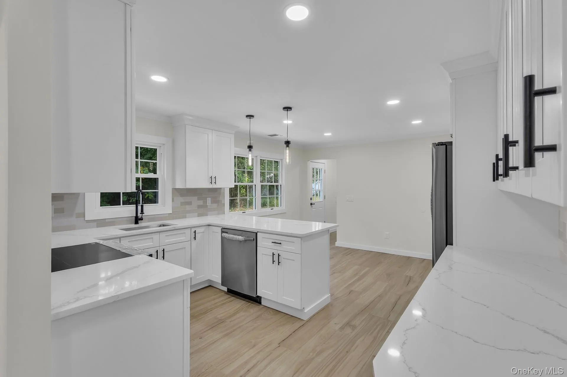 7 Woodland Road, Brookhaven, NY, 4 Bedrooms Bedrooms, 9 Rooms Rooms,2 BathroomsBathrooms,Residential,For Rent,Woodland,0,1061464 7 Woodland Road, Brookhaven, NY, 4 Bedrooms Bedrooms, 9 Rooms Rooms,2 BathroomsBathrooms,Residential,For Rent,Woodland,0,1061464