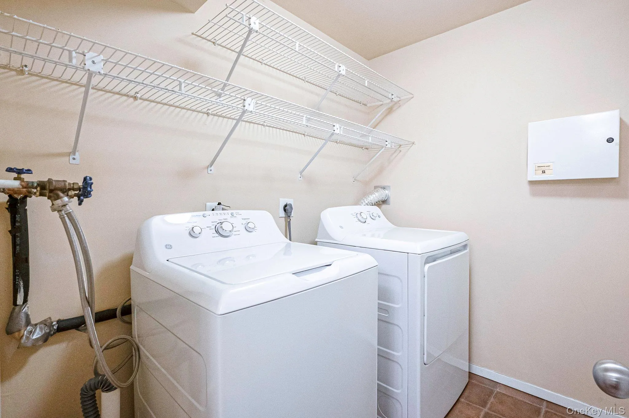 901 Pepperidge Lake Road, Brookhaven, NY, 2 Bedrooms Bedrooms, 8 Rooms Rooms,2 BathroomsBathrooms,Residential,For Rent,Pepperidge Lake,0,1061465 901 Pepperidge Lake Road, Brookhaven, NY, 2 Bedrooms Bedrooms, 8 Rooms Rooms,2 BathroomsBathrooms,Residential,For Rent,Pepperidge Lake,0,1061465