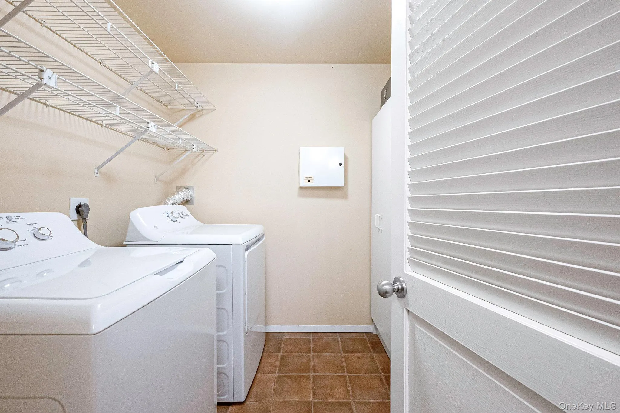 901 Pepperidge Lake Road, Brookhaven, NY, 2 Bedrooms Bedrooms, 8 Rooms Rooms,2 BathroomsBathrooms,Residential,For Rent,Pepperidge Lake,0,1061465 901 Pepperidge Lake Road, Brookhaven, NY, 2 Bedrooms Bedrooms, 8 Rooms Rooms,2 BathroomsBathrooms,Residential,For Rent,Pepperidge Lake,0,1061465