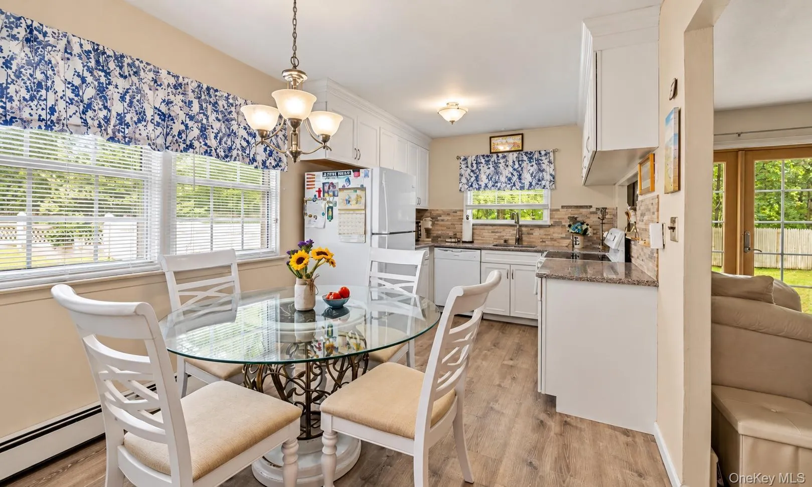 11 Carston Street, Brookhaven, NY, 3 Bedrooms Bedrooms, 9 Rooms Rooms,2 BathroomsBathrooms,Residential,For Rent,Carston,0,1061472 11 Carston Street, Brookhaven, NY, 3 Bedrooms Bedrooms, 9 Rooms Rooms,2 BathroomsBathrooms,Residential,For Rent,Carston,0,1061472