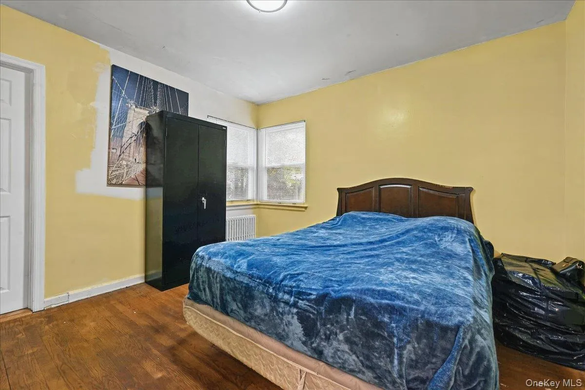 121 Norman Street, North Hempstead, NY, 4 Bedrooms Bedrooms, 7 Rooms Rooms,2 BathroomsBathrooms,Residential,For Rent,Norman,0,1061474 121 Norman Street, North Hempstead, NY, 4 Bedrooms Bedrooms, 7 Rooms Rooms,2 BathroomsBathrooms,Residential,For Rent,Norman,0,1061474