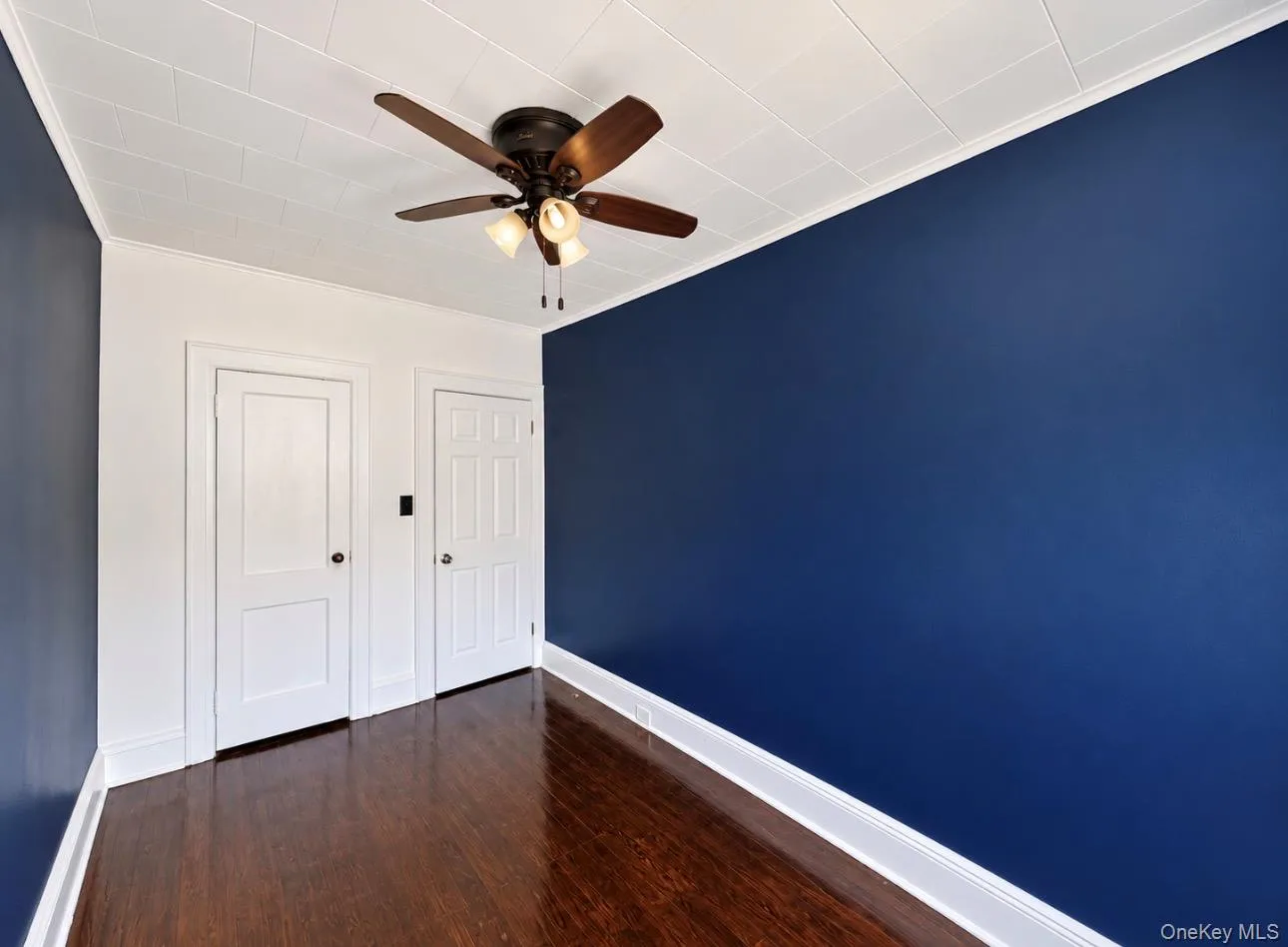 75-05 60th Place, New York, NY, 3 Bedroom Bedrooms, 5 Room Rooms,1 BathroomBathrooms,Residential Lease,For Rent,60th,0,1061475 75-05 60th Place, New York, NY, 3 Bedroom Bedrooms, 5 Room Rooms,1 BathroomBathrooms,Residential Lease,For Rent,60th,0,1061475