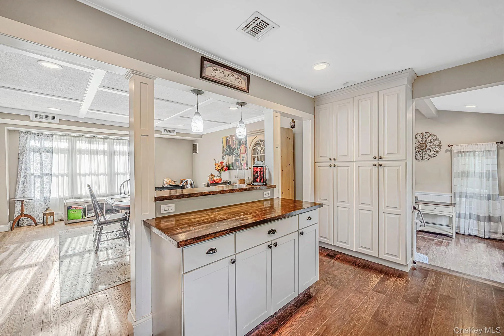517 Waverly Avenue, Brookhaven, NY, 3 Bedrooms Bedrooms, 11 Rooms Rooms,2 BathroomsBathrooms,Residential,For Rent,Waverly,0,1061491 517 Waverly Avenue, Brookhaven, NY, 3 Bedrooms Bedrooms, 11 Rooms Rooms,2 BathroomsBathrooms,Residential,For Rent,Waverly,0,1061491