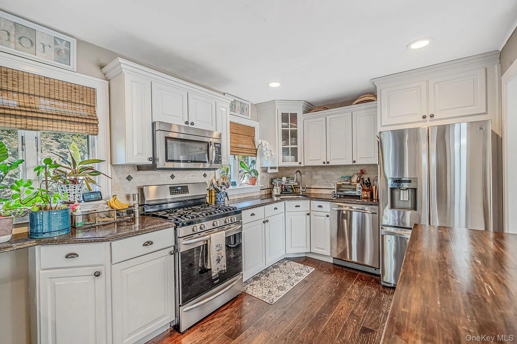 517 Waverly Avenue, Brookhaven, NY, 3 Bedrooms Bedrooms, 11 Rooms Rooms,2 BathroomsBathrooms,Residential,For Rent,Waverly,0,1061491 517 Waverly Avenue, Brookhaven, NY, 3 Bedrooms Bedrooms, 11 Rooms Rooms,2 BathroomsBathrooms,Residential,For Rent,Waverly,0,1061491