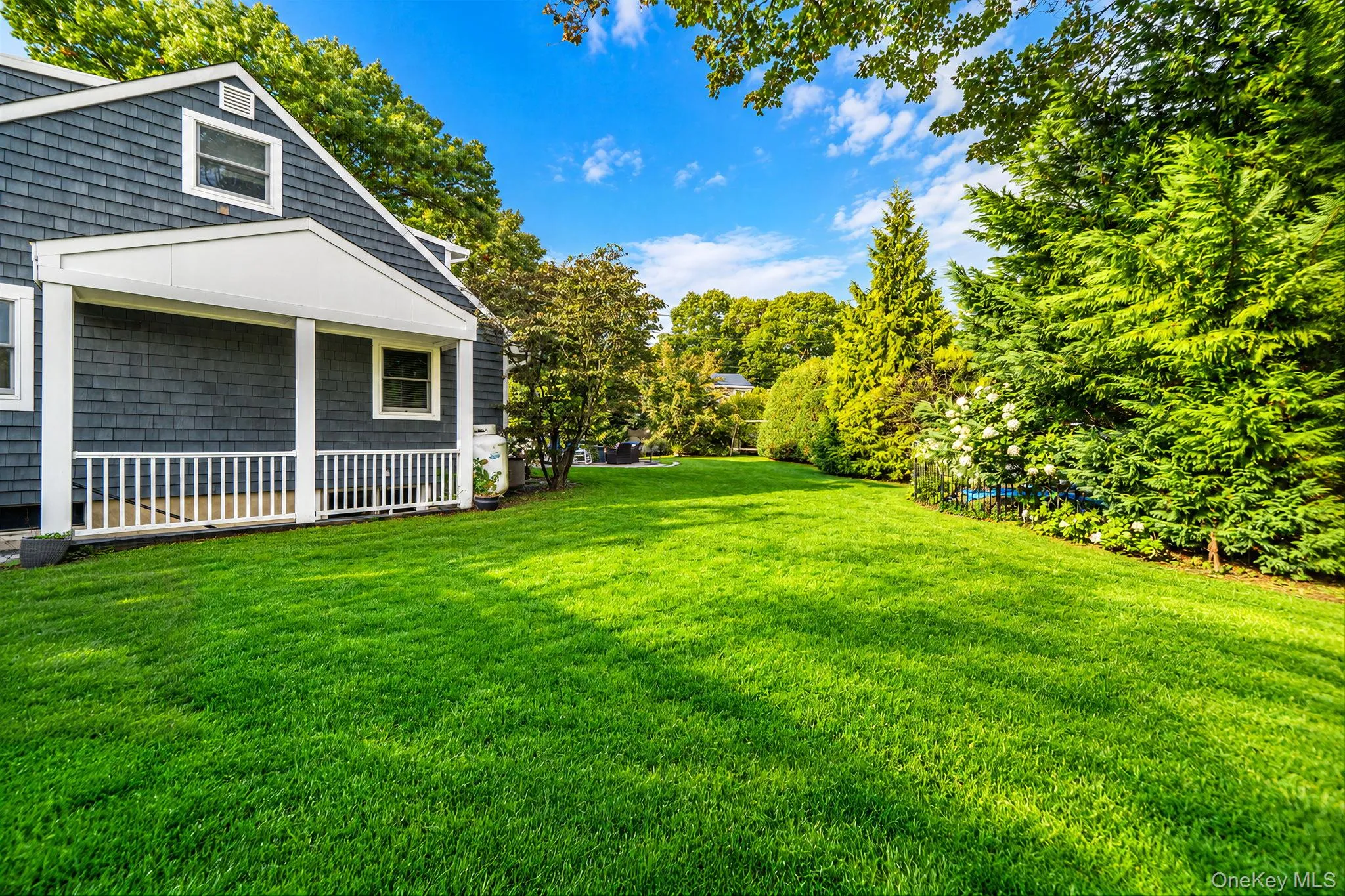 517 Waverly Avenue, Brookhaven, NY, 3 Bedrooms Bedrooms, 11 Rooms Rooms,2 BathroomsBathrooms,Residential,For Rent,Waverly,0,1061491 517 Waverly Avenue, Brookhaven, NY, 3 Bedrooms Bedrooms, 11 Rooms Rooms,2 BathroomsBathrooms,Residential,For Rent,Waverly,0,1061491