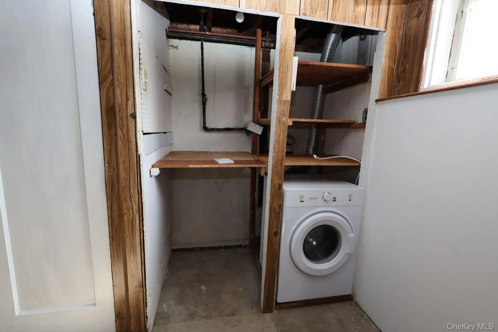 492 4th Street, Hempstead, NY, 2 Bedrooms Bedrooms, 5 Rooms Rooms,1 BathroomBathrooms,Residential Lease,For Rent,4th,0,1061494 492 4th Street, Hempstead, NY, 2 Bedrooms Bedrooms, 5 Rooms Rooms,1 BathroomBathrooms,Residential Lease,For Rent,4th,0,1061494