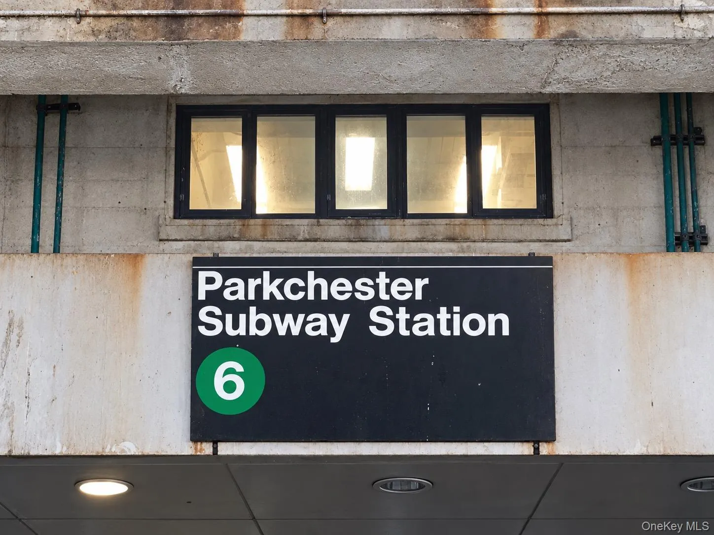 1332 Metropolitan Avenue, New York, NY, 3 Rooms Rooms,1 BathroomBathrooms,Residential,For Rent,Metropolitan,0,1061506 1332 Metropolitan Avenue, New York, NY, 3 Rooms Rooms,1 BathroomBathrooms,Residential,For Rent,Metropolitan,0,1061506