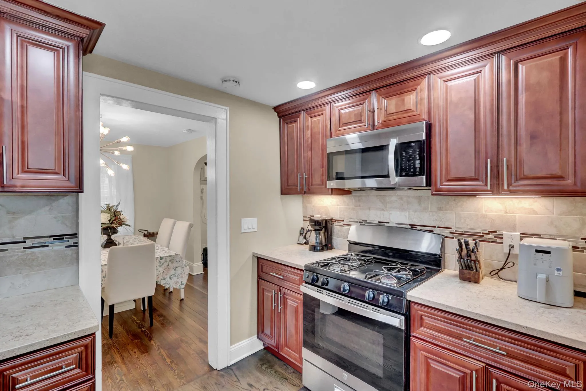 44 Brooks Avenue, Hempstead, NY, 2 Bedrooms Bedrooms, 5 Rooms Rooms,1 BathroomBathrooms,Residential,For Rent,Brooks,0,1061508 44 Brooks Avenue, Hempstead, NY, 2 Bedrooms Bedrooms, 5 Rooms Rooms,1 BathroomBathrooms,Residential,For Rent,Brooks,0,1061508