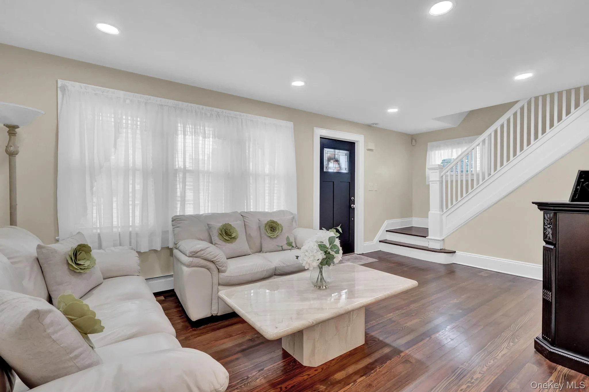 44 Brooks Avenue, Hempstead, NY, 2 Bedrooms Bedrooms, 5 Rooms Rooms,1 BathroomBathrooms,Residential,For Rent,Brooks,0,1061508 44 Brooks Avenue, Hempstead, NY, 2 Bedrooms Bedrooms, 5 Rooms Rooms,1 BathroomBathrooms,Residential,For Rent,Brooks,0,1061508