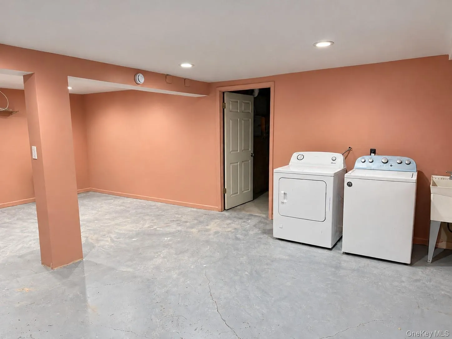 33 O'Brian Road, Middletown, NY, 4 Bedrooms Bedrooms, 9 Rooms Rooms,4 BathroomsBathrooms,Residential,For Rent,O'Brian,0,1061512 33 O'Brian Road, Middletown, NY, 4 Bedrooms Bedrooms, 9 Rooms Rooms,4 BathroomsBathrooms,Residential,For Rent,O'Brian,0,1061512