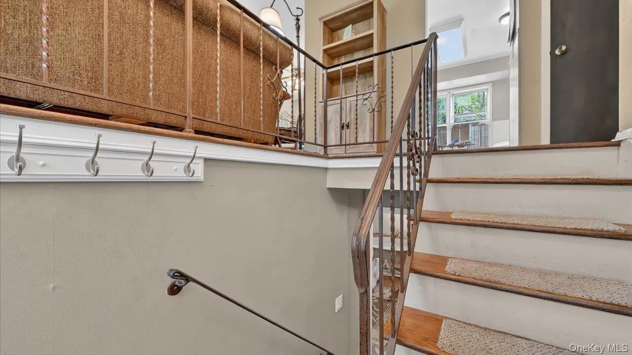 5 Regelski Drive, Warwick (town), NY, 3 Bedrooms Bedrooms, 8 Rooms Rooms,2 BathroomsBathrooms,Residential Lease,For Rent,Regelski,0,1061525 5 Regelski Drive, Warwick (town), NY, 3 Bedrooms Bedrooms, 8 Rooms Rooms,2 BathroomsBathrooms,Residential Lease,For Rent,Regelski,0,1061525