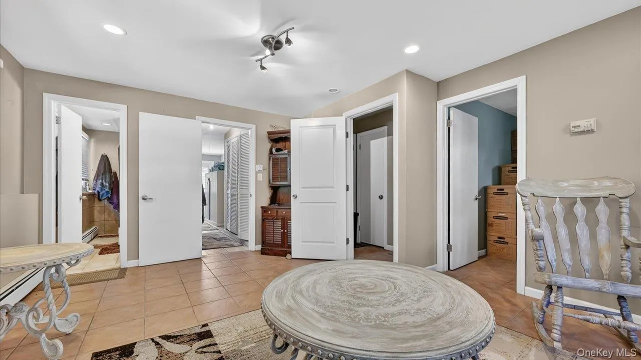5 Regelski Drive, Warwick (town), NY, 3 Bedrooms Bedrooms, 8 Rooms Rooms,2 BathroomsBathrooms,Residential Lease,For Rent,Regelski,0,1061525 5 Regelski Drive, Warwick (town), NY, 3 Bedrooms Bedrooms, 8 Rooms Rooms,2 BathroomsBathrooms,Residential Lease,For Rent,Regelski,0,1061525