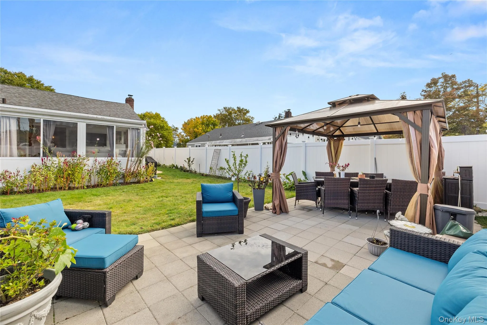 116 Massapequa Avenue, Oyster Bay, NY, 2 Bedrooms Bedrooms, 5 Rooms Rooms,1 BathroomBathrooms,Residential,For Rent,Massapequa,0,1061549 116 Massapequa Avenue, Oyster Bay, NY, 2 Bedrooms Bedrooms, 5 Rooms Rooms,1 BathroomBathrooms,Residential,For Rent,Massapequa,0,1061549