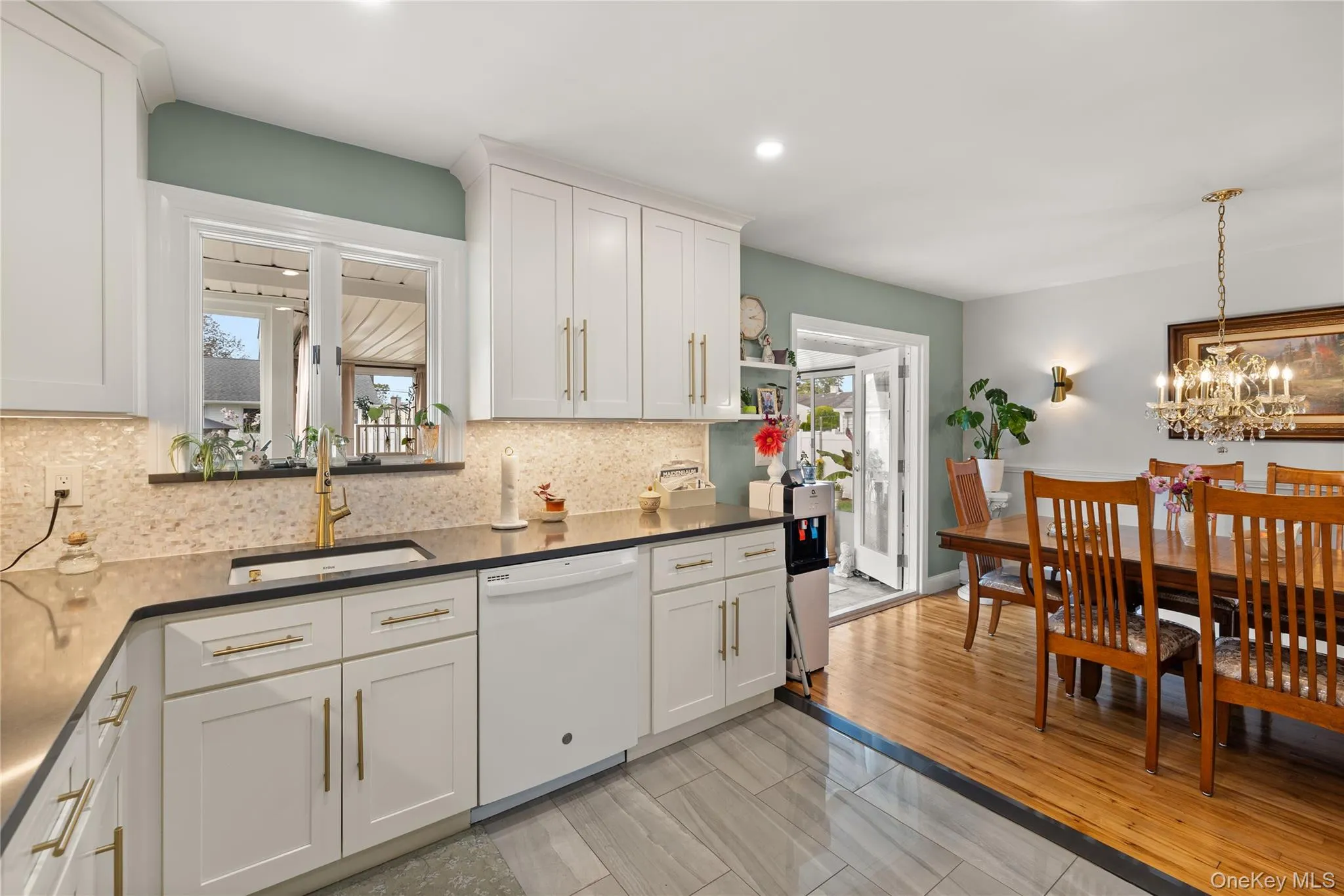 116 Massapequa Avenue, Oyster Bay, NY, 2 Bedrooms Bedrooms, 5 Rooms Rooms,1 BathroomBathrooms,Residential,For Rent,Massapequa,0,1061549 116 Massapequa Avenue, Oyster Bay, NY, 2 Bedrooms Bedrooms, 5 Rooms Rooms,1 BathroomBathrooms,Residential,For Rent,Massapequa,0,1061549