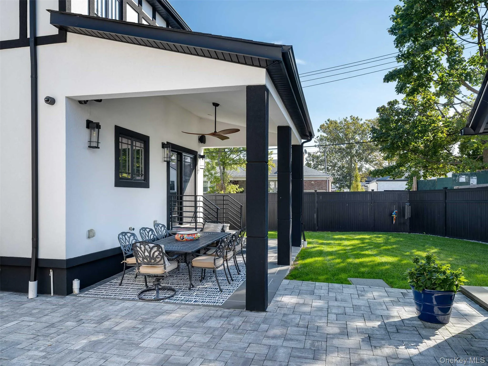 16420 Cryders Lane, New York, NY, 5 Bedrooms Bedrooms, 12 Rooms Rooms,3 BathroomsBathrooms,Residential,For Rent,Cryders,0,1061550 16420 Cryders Lane, New York, NY, 5 Bedrooms Bedrooms, 12 Rooms Rooms,3 BathroomsBathrooms,Residential,For Rent,Cryders,0,1061550