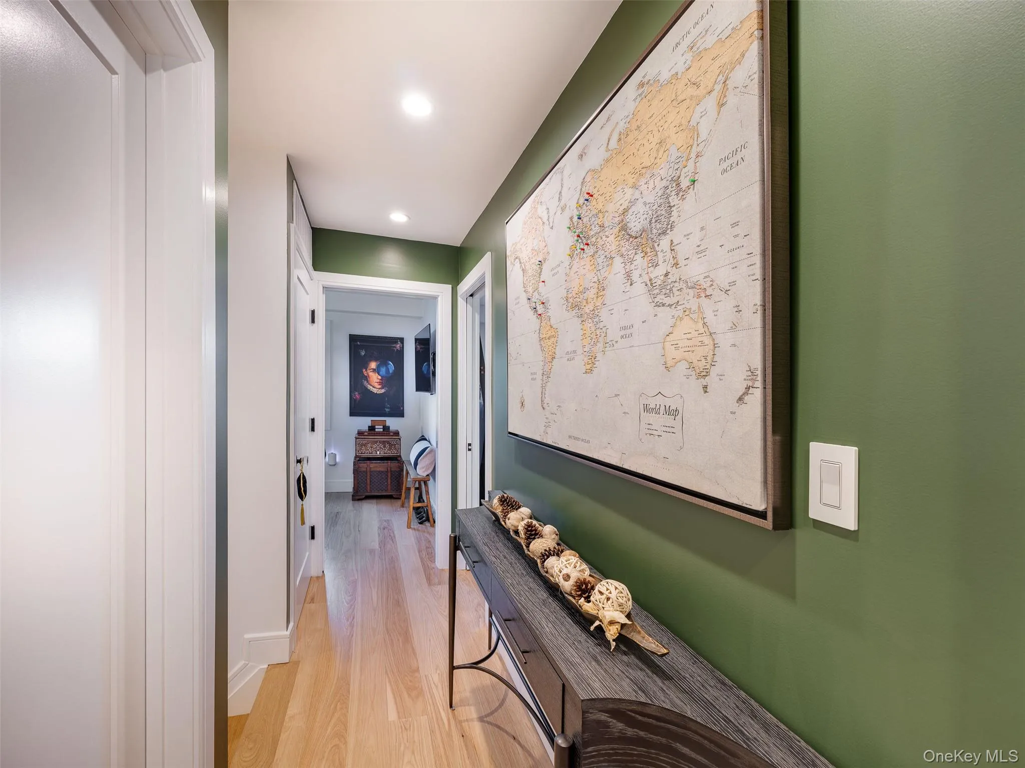 16420 Cryders Lane, New York, NY, 5 Bedrooms Bedrooms, 12 Rooms Rooms,3 BathroomsBathrooms,Residential,For Rent,Cryders,0,1061550 16420 Cryders Lane, New York, NY, 5 Bedrooms Bedrooms, 12 Rooms Rooms,3 BathroomsBathrooms,Residential,For Rent,Cryders,0,1061550