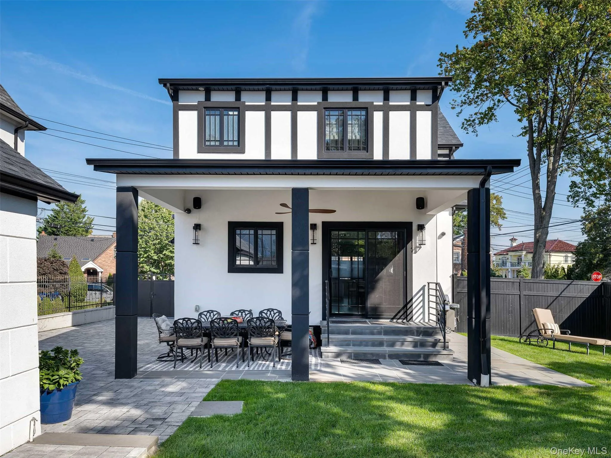 16420 Cryders Lane, New York, NY, 5 Bedrooms Bedrooms, 12 Rooms Rooms,3 BathroomsBathrooms,Residential,For Rent,Cryders,0,1061550 16420 Cryders Lane, New York, NY, 5 Bedrooms Bedrooms, 12 Rooms Rooms,3 BathroomsBathrooms,Residential,For Rent,Cryders,0,1061550