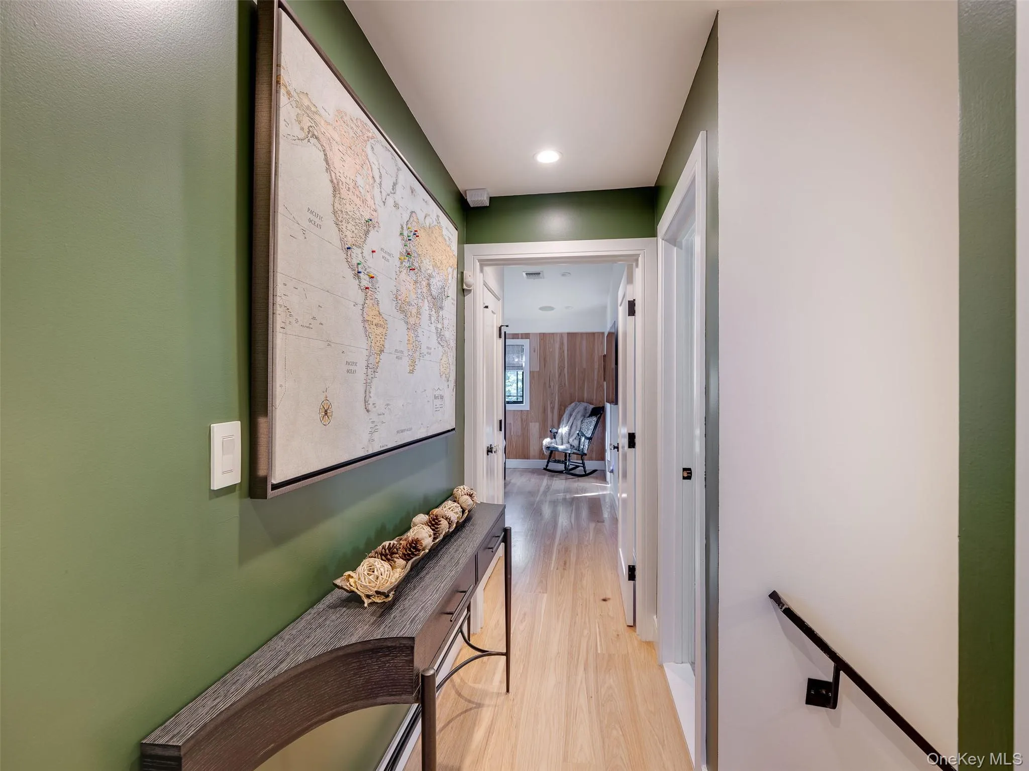 16420 Cryders Lane, New York, NY, 5 Bedrooms Bedrooms, 12 Rooms Rooms,3 BathroomsBathrooms,Residential,For Rent,Cryders,0,1061550 16420 Cryders Lane, New York, NY, 5 Bedrooms Bedrooms, 12 Rooms Rooms,3 BathroomsBathrooms,Residential,For Rent,Cryders,0,1061550