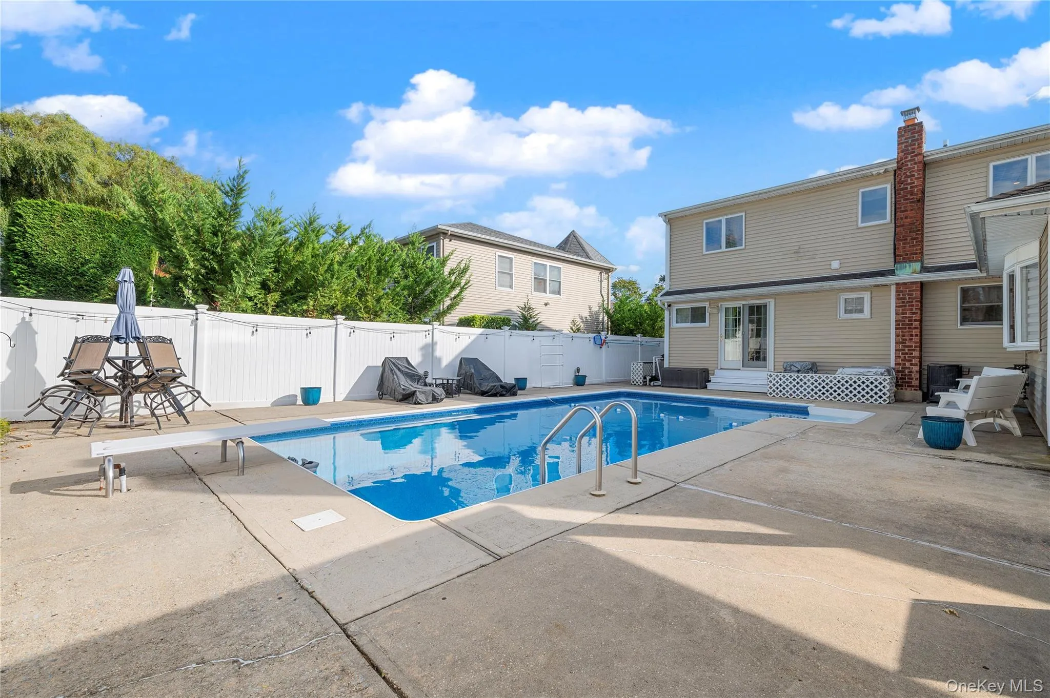 85 Walnut Street, Oyster Bay, NY, 5 Bedrooms Bedrooms, 10 Rooms Rooms,3 BathroomsBathrooms,Residential,For Rent,Walnut,0,1061556 85 Walnut Street, Oyster Bay, NY, 5 Bedrooms Bedrooms, 10 Rooms Rooms,3 BathroomsBathrooms,Residential,For Rent,Walnut,0,1061556