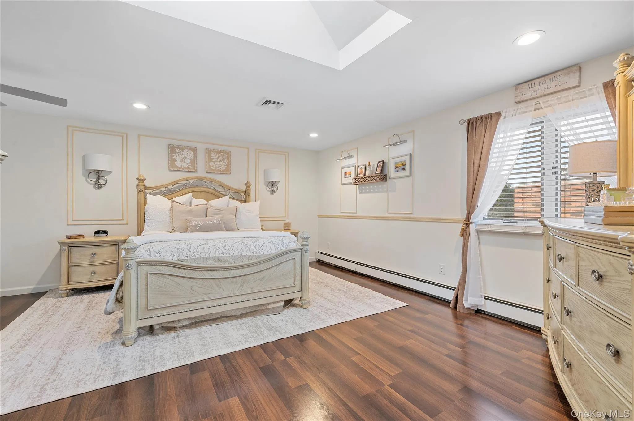 85 Walnut Street, Oyster Bay, NY, 5 Bedrooms Bedrooms, 10 Rooms Rooms,3 BathroomsBathrooms,Residential,For Rent,Walnut,0,1061556 85 Walnut Street, Oyster Bay, NY, 5 Bedrooms Bedrooms, 10 Rooms Rooms,3 BathroomsBathrooms,Residential,For Rent,Walnut,0,1061556
