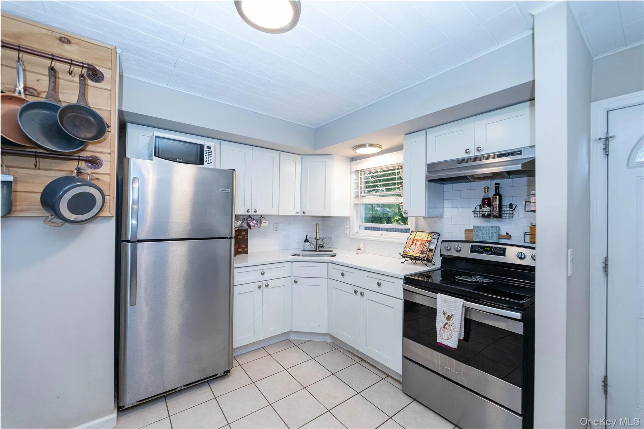 109 Dogwood Road, Brookhaven, NY, 3 Bedrooms Bedrooms, 5 Rooms Rooms,1 BathroomBathrooms,Residential,For Rent,Dogwood,0,1061565 109 Dogwood Road, Brookhaven, NY, 3 Bedrooms Bedrooms, 5 Rooms Rooms,1 BathroomBathrooms,Residential,For Rent,Dogwood,0,1061565