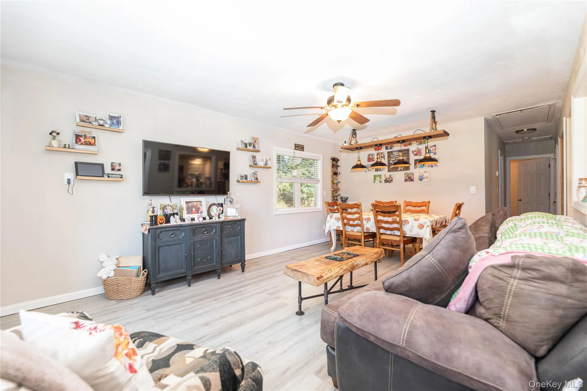 109 Dogwood Road, Brookhaven, NY, 3 Bedrooms Bedrooms, 5 Rooms Rooms,1 BathroomBathrooms,Residential,For Rent,Dogwood,0,1061565 109 Dogwood Road, Brookhaven, NY, 3 Bedrooms Bedrooms, 5 Rooms Rooms,1 BathroomBathrooms,Residential,For Rent,Dogwood,0,1061565
