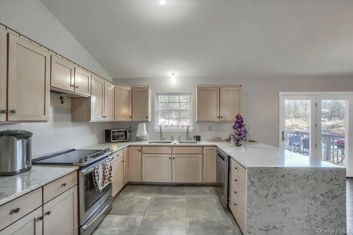187 Prospect Road, Blooming Grove, NY, 4 Bedroom Bedrooms, 8 Room Rooms,3 BathroomBathrooms,Residential Lease,For Rent,Prospect,0,1061566 187 Prospect Road, Blooming Grove, NY, 4 Bedroom Bedrooms, 8 Room Rooms,3 BathroomBathrooms,Residential Lease,For Rent,Prospect,0,1061566