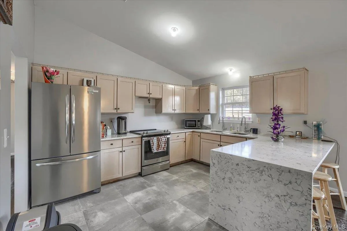 187 Prospect Road, Blooming Grove, NY, 4 Bedroom Bedrooms, 8 Room Rooms,3 BathroomBathrooms,Residential Lease,For Rent,Prospect,0,1061566 187 Prospect Road, Blooming Grove, NY, 4 Bedroom Bedrooms, 8 Room Rooms,3 BathroomBathrooms,Residential Lease,For Rent,Prospect,0,1061566