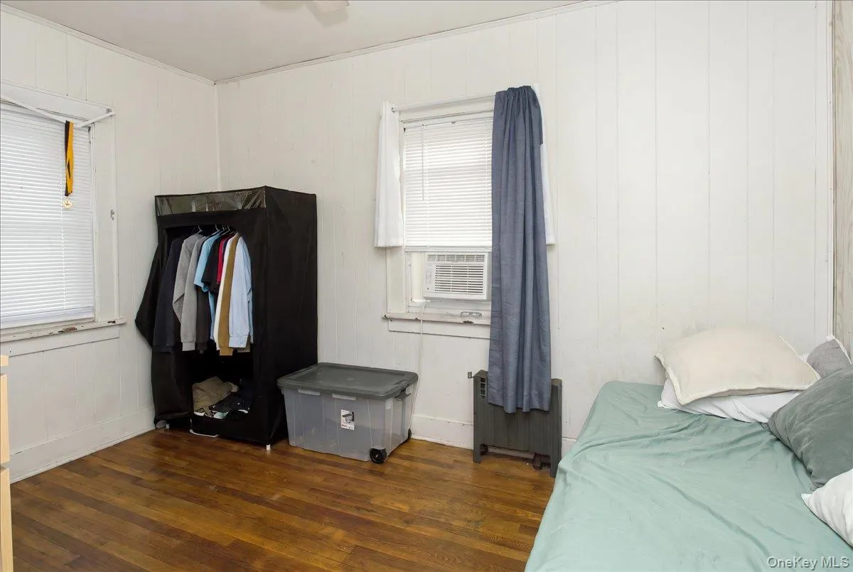 179 Crowell Street, Hempstead, NY, 3 Bedrooms Bedrooms, 7 Rooms Rooms,1 BathroomBathrooms,Residential,For Rent,Crowell,0,1061568 179 Crowell Street, Hempstead, NY, 3 Bedrooms Bedrooms, 7 Rooms Rooms,1 BathroomBathrooms,Residential,For Rent,Crowell,0,1061568