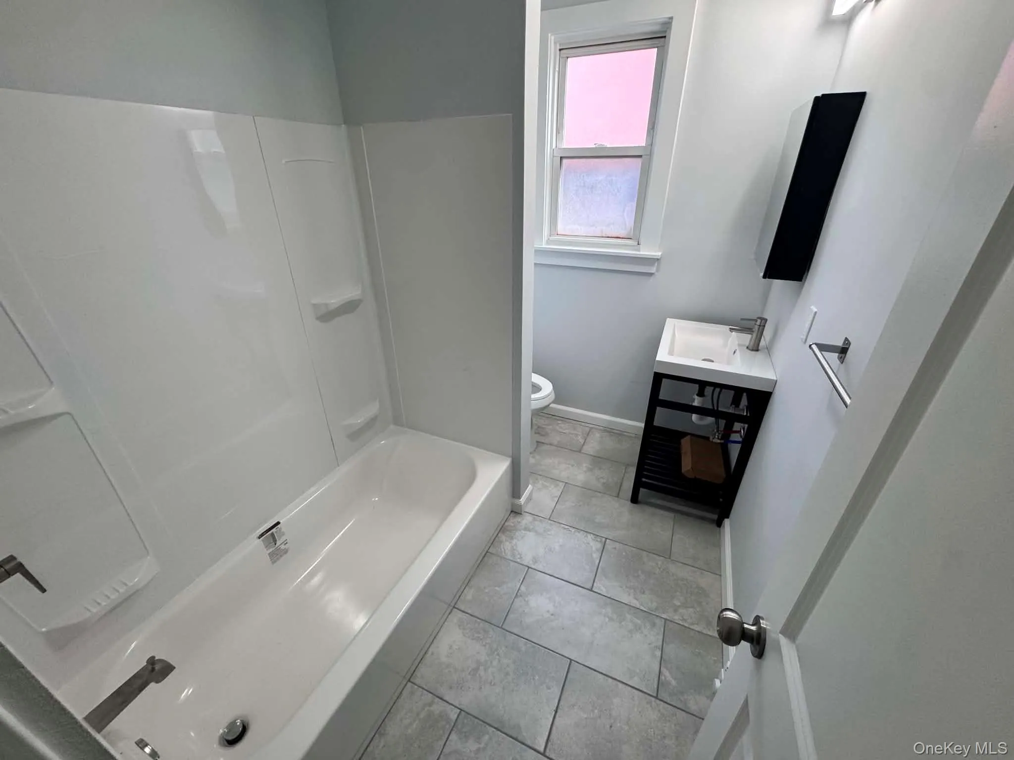 401 7th Avenue, Mount Vernon, NY, 3 Bedroom Bedrooms, 5 Room Rooms,1 BathroomBathrooms,Residential Lease,For Rent,7th,0,1061571 401 7th Avenue, Mount Vernon, NY, 3 Bedroom Bedrooms, 5 Room Rooms,1 BathroomBathrooms,Residential Lease,For Rent,7th,0,1061571