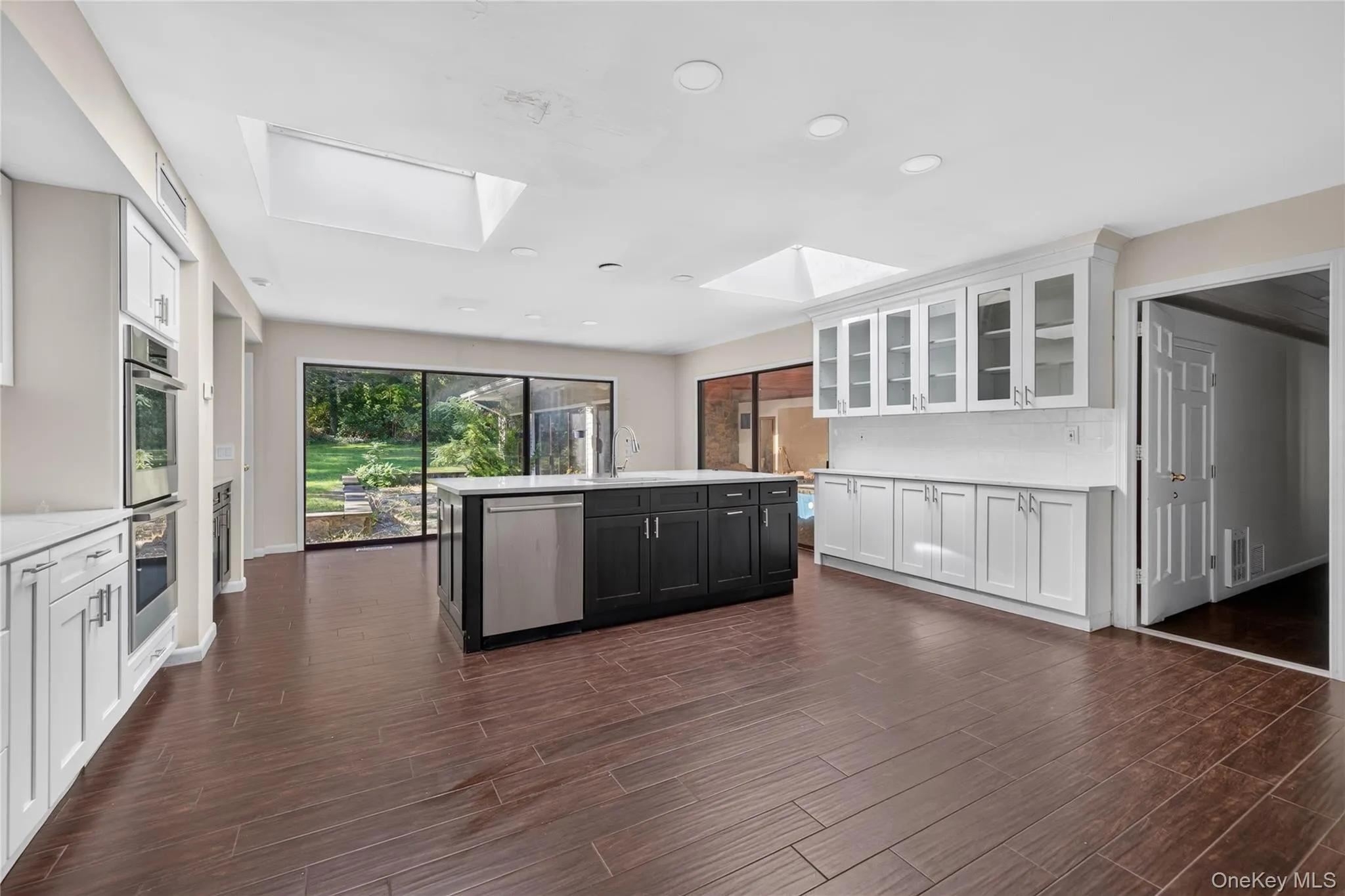 1574 Laurel Hollow Road, Oyster Bay, NY, 3 Bedrooms Bedrooms, 11 Rooms Rooms,4 BathroomsBathrooms,Residential,For Rent,Laurel Hollow,0,1061573 1574 Laurel Hollow Road, Oyster Bay, NY, 3 Bedrooms Bedrooms, 11 Rooms Rooms,4 BathroomsBathrooms,Residential,For Rent,Laurel Hollow,0,1061573