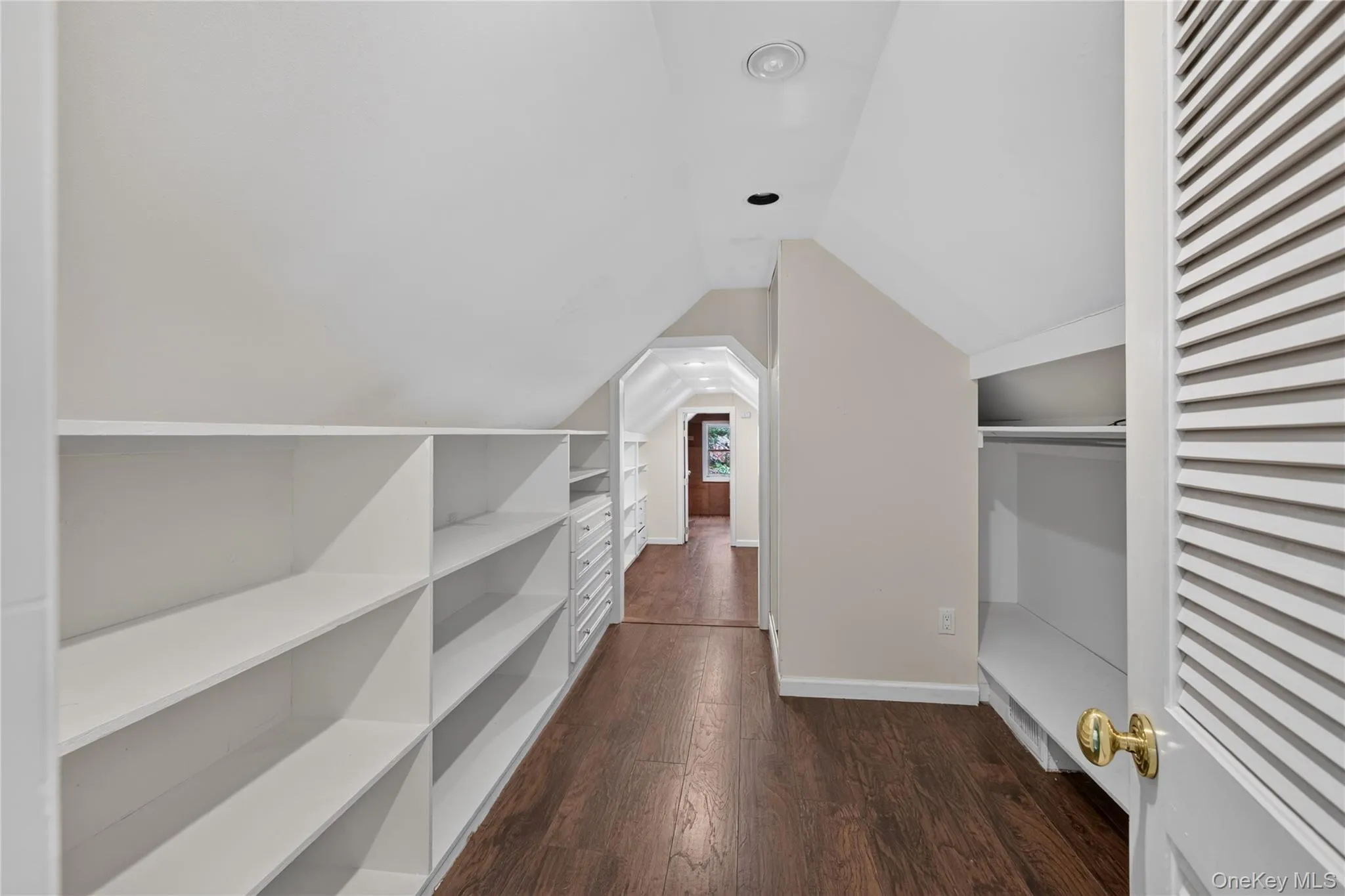 1574 Laurel Hollow Road, Oyster Bay, NY, 3 Bedrooms Bedrooms, 11 Rooms Rooms,4 BathroomsBathrooms,Residential,For Rent,Laurel Hollow,0,1061573 1574 Laurel Hollow Road, Oyster Bay, NY, 3 Bedrooms Bedrooms, 11 Rooms Rooms,4 BathroomsBathrooms,Residential,For Rent,Laurel Hollow,0,1061573