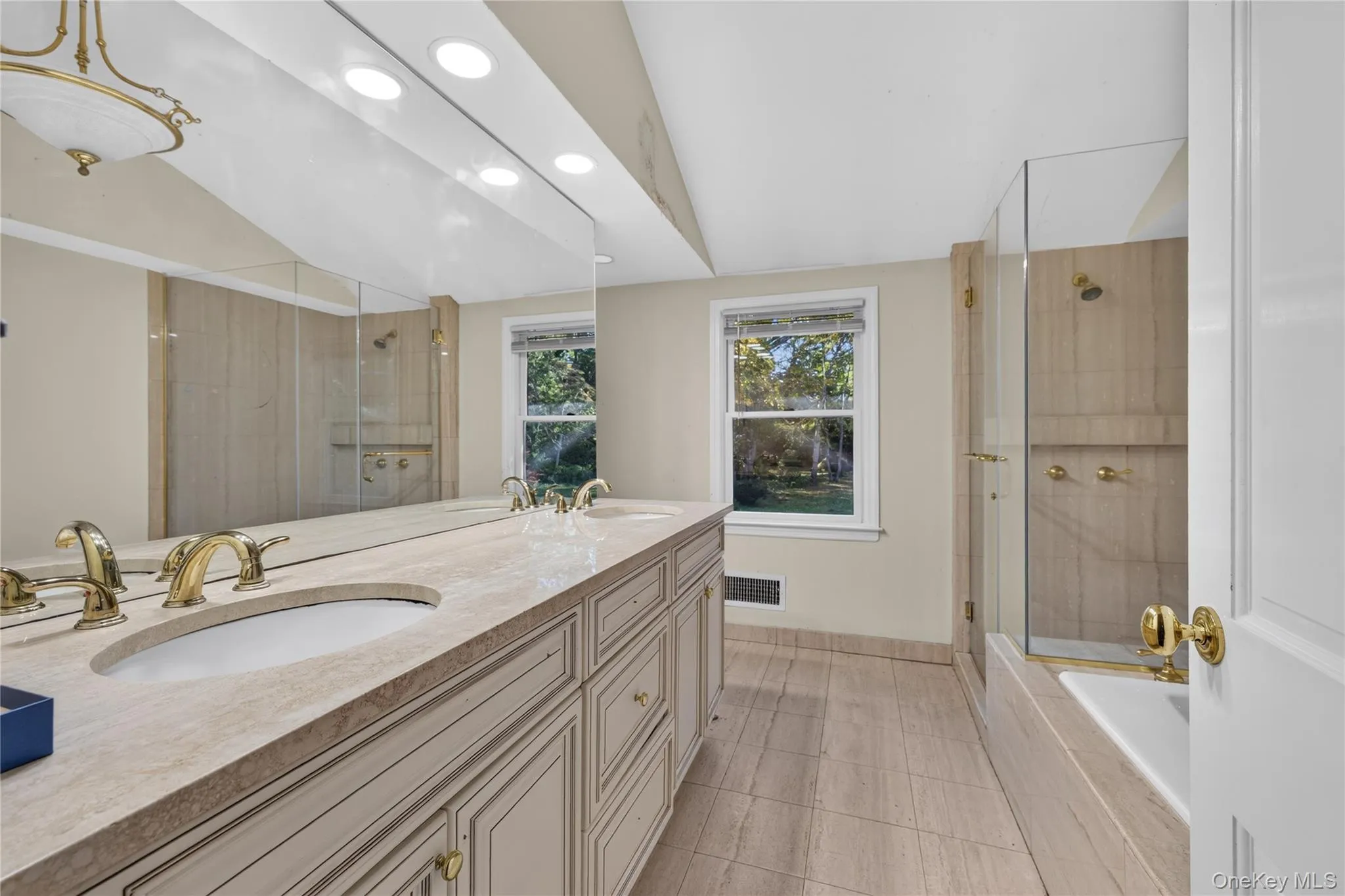 1574 Laurel Hollow Road, Oyster Bay, NY, 3 Bedrooms Bedrooms, 11 Rooms Rooms,4 BathroomsBathrooms,Residential,For Rent,Laurel Hollow,0,1061573 1574 Laurel Hollow Road, Oyster Bay, NY, 3 Bedrooms Bedrooms, 11 Rooms Rooms,4 BathroomsBathrooms,Residential,For Rent,Laurel Hollow,0,1061573