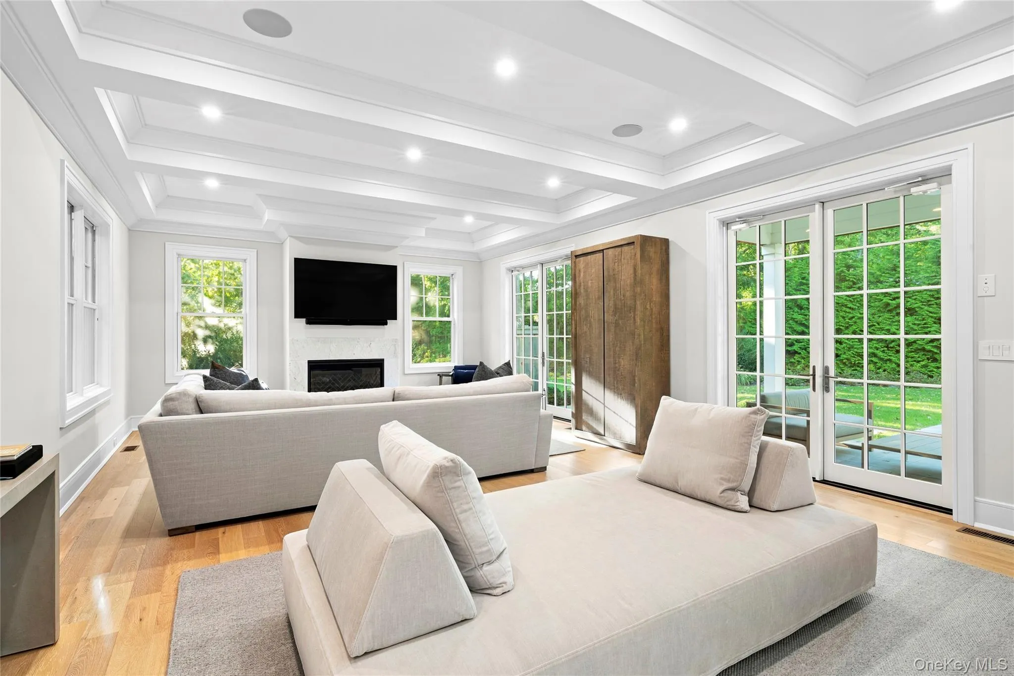 62 Birchwood Lane, Southampton, NY, 6 Bedrooms Bedrooms, 12 Rooms Rooms,5 BathroomsBathrooms,Residential Lease,For Rent,Birchwood,0,1061574 62 Birchwood Lane, Southampton, NY, 6 Bedrooms Bedrooms, 12 Rooms Rooms,5 BathroomsBathrooms,Residential Lease,For Rent,Birchwood,0,1061574
