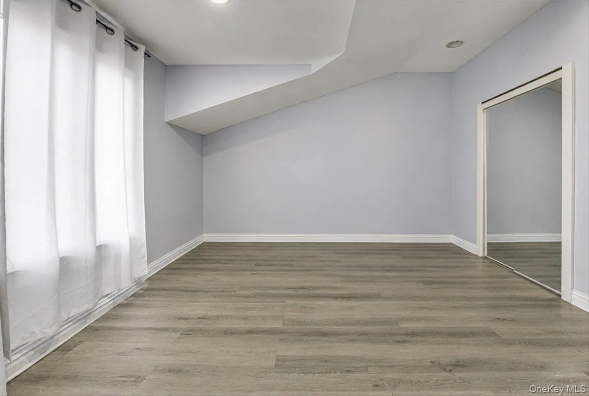 1916 Lurting Avenue, New York, NY, 3 Bedrooms Bedrooms, 7 Rooms Rooms,2 BathroomsBathrooms,Residential,For Rent,Lurting,0,1061575 1916 Lurting Avenue, New York, NY, 3 Bedrooms Bedrooms, 7 Rooms Rooms,2 BathroomsBathrooms,Residential,For Rent,Lurting,0,1061575