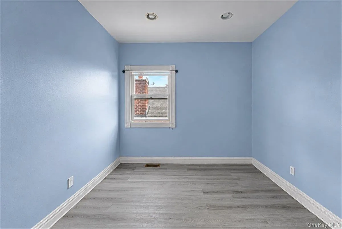 1916 Lurting Avenue, New York, NY, 3 Bedrooms Bedrooms, 7 Rooms Rooms,2 BathroomsBathrooms,Residential,For Rent,Lurting,0,1061575 1916 Lurting Avenue, New York, NY, 3 Bedrooms Bedrooms, 7 Rooms Rooms,2 BathroomsBathrooms,Residential,For Rent,Lurting,0,1061575