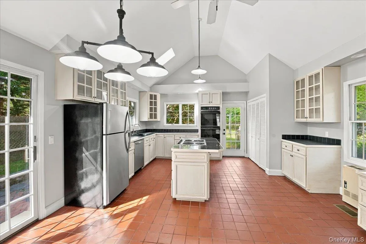 68 Don Street, Brookhaven, NY, 2 Bedrooms Bedrooms, 4 Rooms Rooms,2 BathroomsBathrooms,Residential,For Rent,Don,0,1061578 68 Don Street, Brookhaven, NY, 2 Bedrooms Bedrooms, 4 Rooms Rooms,2 BathroomsBathrooms,Residential,For Rent,Don,0,1061578