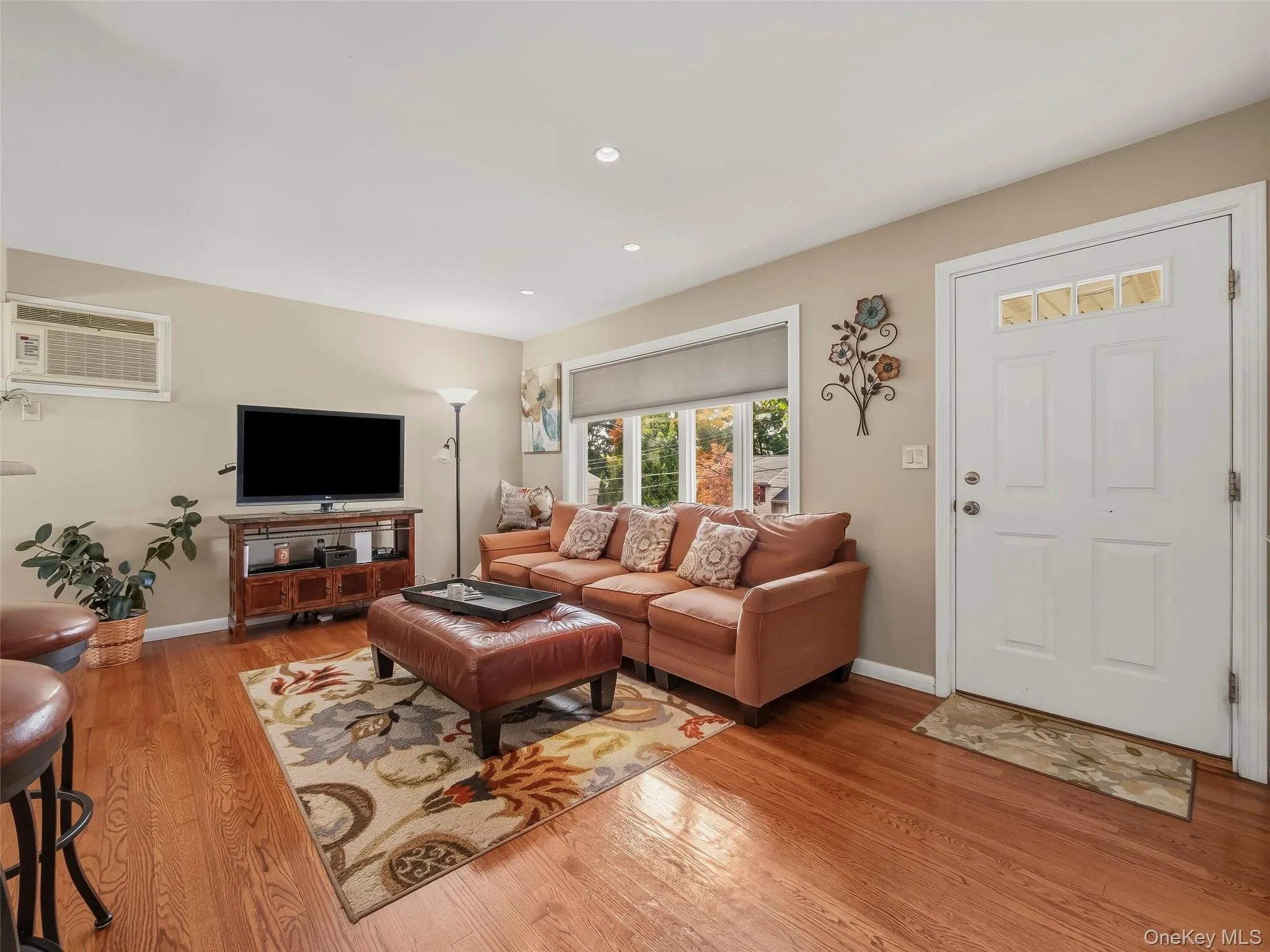 2 Valley View Terrace, Ramapo, NY, 3 Bedrooms Bedrooms, 8 Rooms Rooms,1 BathroomBathrooms,Residential,For Rent,Valley View,0,1061580 2 Valley View Terrace, Ramapo, NY, 3 Bedrooms Bedrooms, 8 Rooms Rooms,1 BathroomBathrooms,Residential,For Rent,Valley View,0,1061580