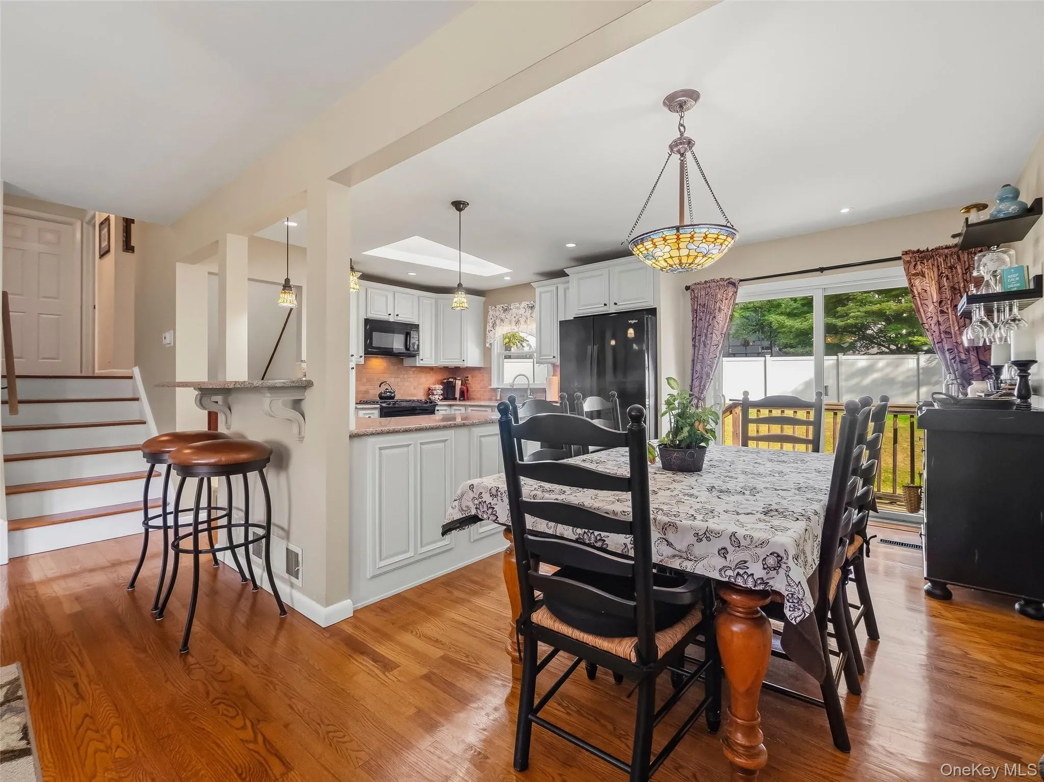 2 Valley View Terrace, Ramapo, NY, 3 Bedrooms Bedrooms, 8 Rooms Rooms,1 BathroomBathrooms,Residential,For Rent,Valley View,0,1061580 2 Valley View Terrace, Ramapo, NY, 3 Bedrooms Bedrooms, 8 Rooms Rooms,1 BathroomBathrooms,Residential,For Rent,Valley View,0,1061580